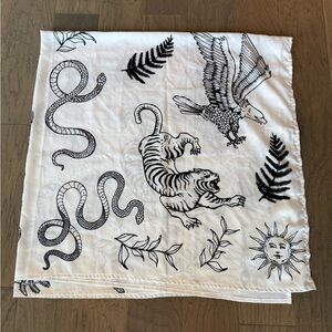 Venus de jardin Coverup White and Black Printed Women Swim Sarong silk